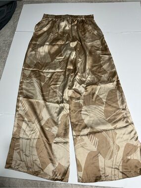 Sweet Rain Women's Wide-Leg Satin Pants in Tan and Cream Abstract